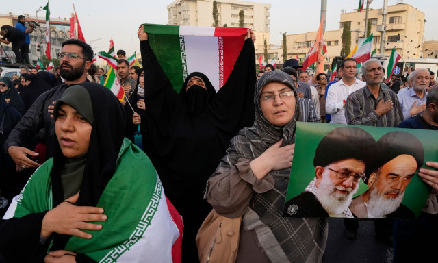 Ιράν: Ο Πεζεσκιάν ανακοίνωσε το τέλος του «πολέμου των 12 ημερών» - Πανηγυρίζουν στην Τεχεράνη