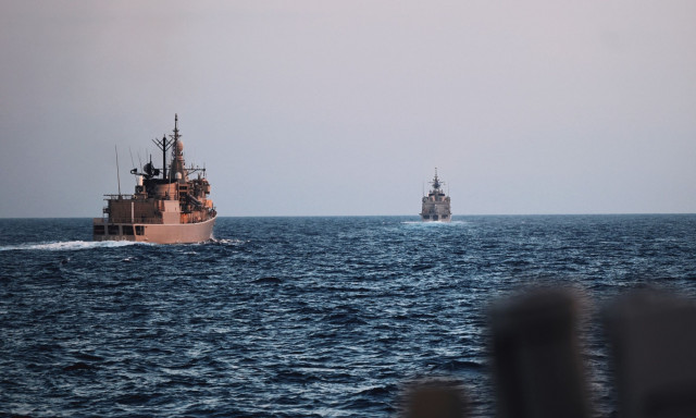 Η Αθήνα μετατρέπει το νότιο μέτωπο της Κρήτης σε ζώνη προβολής ισχύος με φόντο Λιβύη-μεταναστευτικό