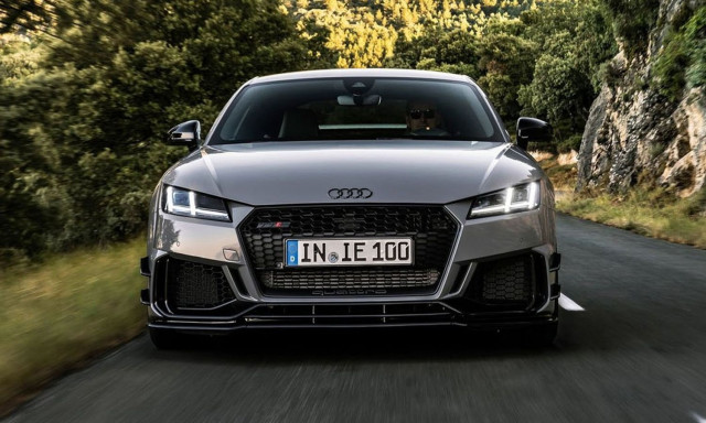 Ανατροπή από την Audi: Δεν «σκοτώνει» τους θερμικούς κινητήρες