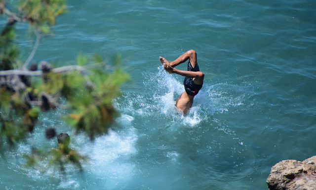 Καιρός: Επικαιροποιήθηκε το έκτακτο δελτίο - Πότε έρχονται τα 40άρια
