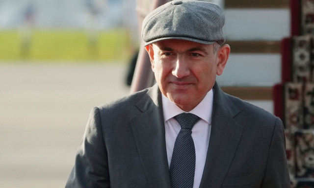 Αρμενία: Ο Πασινιάν θέλει να δείξει τα γεννητικά του όργανα στον Πατριάρχη μετά τις φήμες