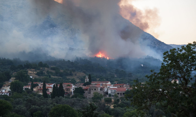 Φωτιά στη Χίο: Χωρίς ενεργό μέτωπο μετά από 3 ημέρες - Πάνω από 60.000 στρέμματα έχουν καεί
