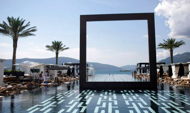 Oxfam: Ο πλούτος των δισεκατομμυριούχων αυξήθηκε κατά 6,5 τρισ. δολάρια την τελευταία δεκαετία