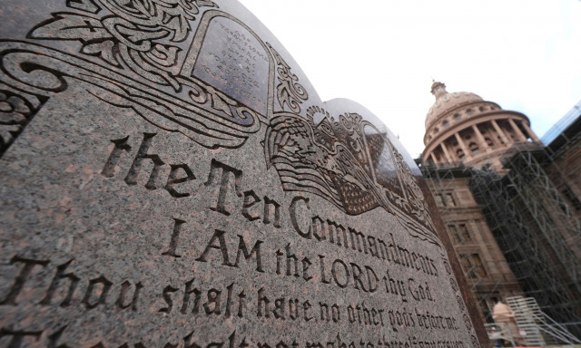 Το Τέξας θα απαιτήσει να αναρτηθούν οι Δέκα Εντολές σε όλες τις σχολικές αίθουσες της πολιτείας