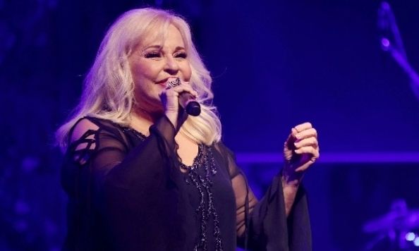 Όταν μια Ελληνίδα τραγουδίστρια κατέκτησε την Ιαπωνία: H μεγάλη επιτυχία της Μπέσσυς Αργυράκη