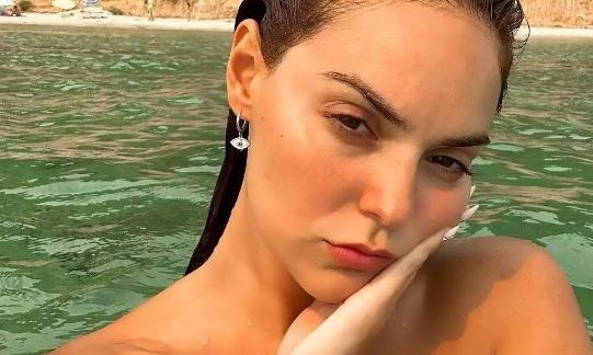 Βρισηίδα Ανδριώτου: «Μας έδιωξαν από beach bar ενώ αφήσαμε 250 ευρώ»