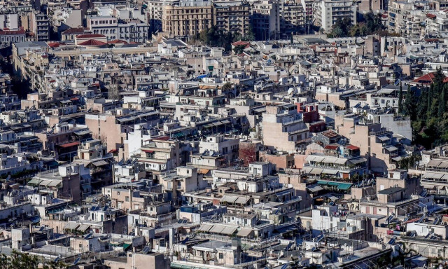 Σε κατάσταση αυξημένης ετοιμότητας ο Δήμος Αθηναίων λόγω υψηλού κινδύνου πυρκαγιάς