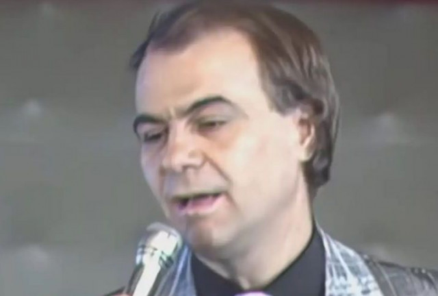 Πέθανε ο τραγουδιστής Κώστας Μοναχός