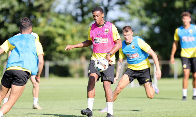 ΑΕΚ: Οι πρώτες στιγμές των Ρέλβας, Ζίνι, Μαρσιάλ στην Ολλανδία | Ουλίσες Γκαρσία για αριστερός μπακ