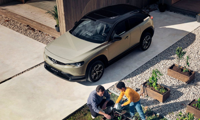 Mazda MX-30: Τέλος εποχής και νέο ξεκίνημα με το CX-6e