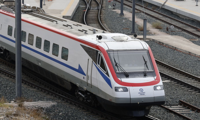 Hellenic Train: Γέμισε καπνούς αμαξοστοιχία που εκτελούσε δρομολόγιο Έδεσσα - Θεσσαλονίκη