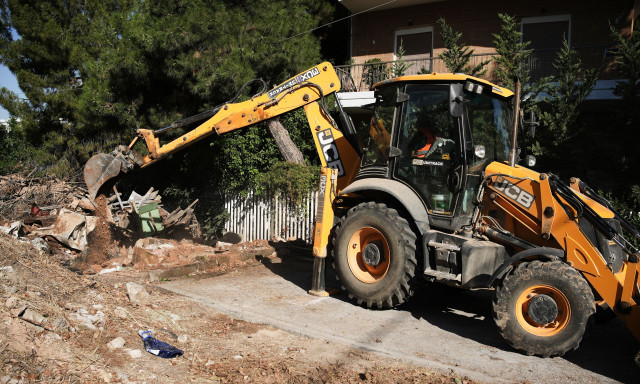 Δήμος Αθηναίων: Προχωρά η κατεδάφιση 70 επικινδύνως ετοιμόρροπων κτηρίων – Σε ποιες περιοχές