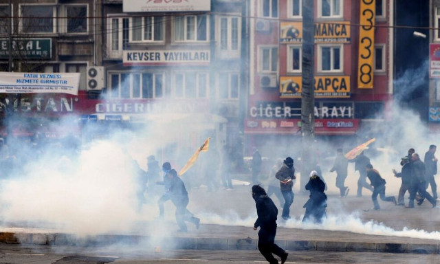 Οργή στην Τουρκία: Συλλήψεις και διώξεις εργαζομένων σε σατιρικό περιοδικό για σκίτσο του Μωάμεθ