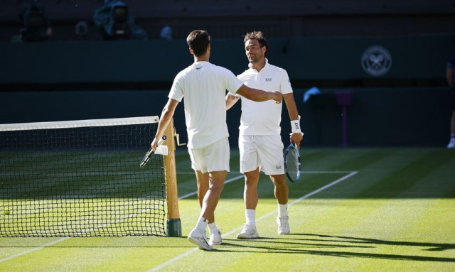 Wimbledon: Ο απίθανος πόντος του Φονίνι επί του Αλκαράθ που έκανε το κοινό να ουρλιάζει - Βίντεο