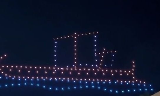 Εντυπωσιακό το drone show πάνω από τη λιμνοθάλασσα Μεσολογγίου για τη Ναυτική Εβδομάδα