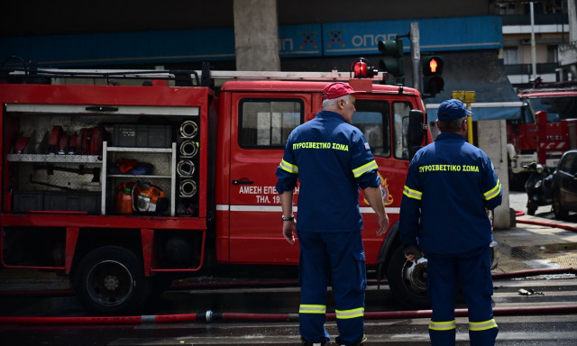 Φωτιά τώρα στη Θεσσαλονίκη - Επιχειρούν και εναέριες δυνάμεις, ήχησε το 112
