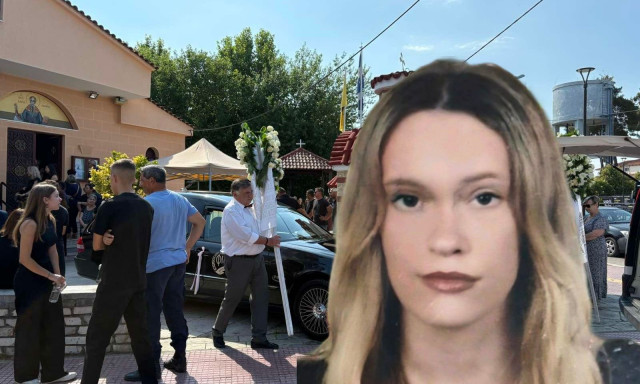 Λάρισα: Ράγισαν καρδιές στο τελευταίο αντίο της 18χρονης Ελένης που πέθανε από ανεύρυσμα
