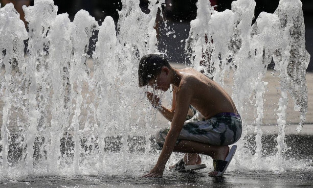 Τρομακτική πρόβλεψη: 4500 άνθρωποι θα μπορούσαν να πεθάνουν μέσα στις επόμενες ημέρες από τη ζέστη