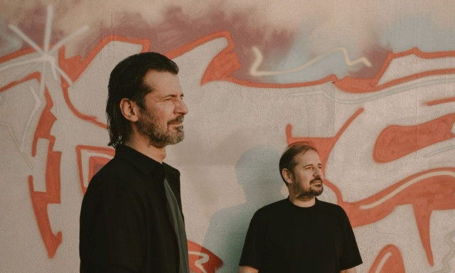 Τεχνόπολη: Ο Γιώργος και ο Νίκος Στρατάκης σε μια συναυλία ορόσημο