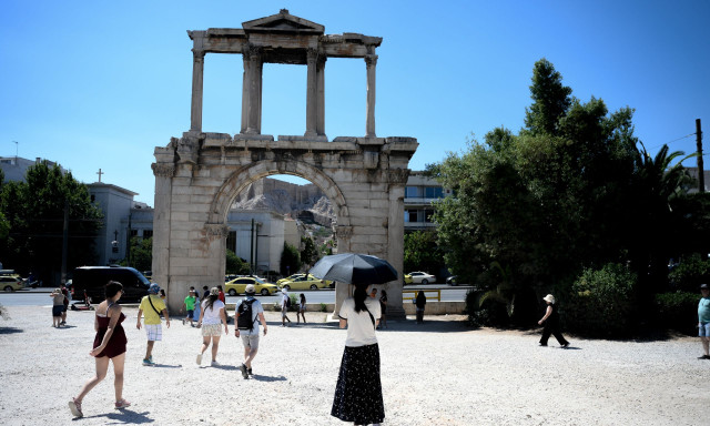 Καιρός: «Κόκκινος» συναγερμός για νέο κύμα καύσωνα μετά τις 15 Ιουλίου - Πότε θα «χτυπήσει» την χώρα