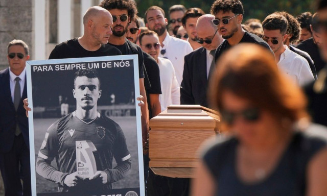 Ράγισαν καρδιές στην κηδεία των Ντιόγκο Ζότα και Αντρέ Σίλβα