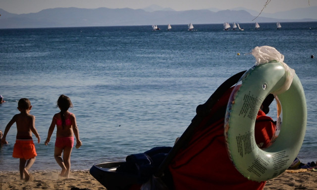 Καιρός: Πότε αρχίζει το κύμα καύσωνα που θα σαρώσει τη χώρα - Ποιες είναι οι «κόκκινες» περιοχές