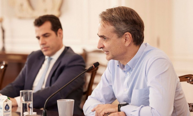 Συνάντηση Μητσοτάκη - Πλεύρη την Τετάρτη στο Μαξίμου για τις εξελίξεις με τη Λιβύη