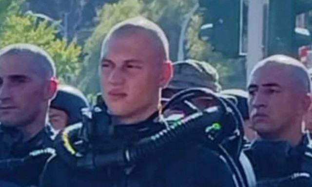 «Μαρτύρησε στην πισίνα σε ατομικό καψόνι»: Οι γονείς του Αλέξανδρου Κετίκογλου μιλούν για δολοφονία