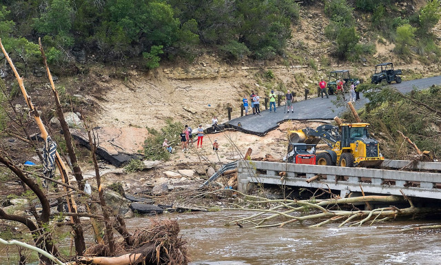 Θρήνος στο Τέξας: Τους 104 έφτασαν οι νεκροί από τις πλημμύρες – 41 οι αγνοούμενοι