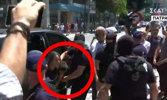 Ειρήνη Μουρτζούκου: Έφτασε στα δικαστήρια Πάτρας - «Φόνισσα, φόνισσα» της φώναζαν