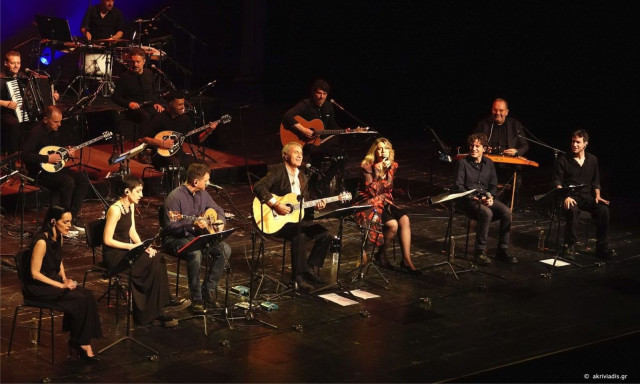 Θέατρο Παλλάς: Δυο βραδιές με τον Γιώργο Νταλάρα για το ρεμπέτικο