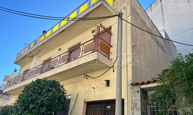 Συναγερμός στο Γαλάτσι: Άνδρας ταμπουρώθηκε στο σπίτι του - Λέει ότι είναι οπλισμένος