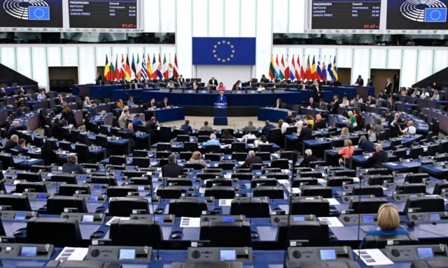 Νέα κρίση στις σχέσεις ΕΕ - φον ντερ Λάιεν: Το Κοινοβούλιο απειλεί να απορρίψει το νέο προϋπολογισμό