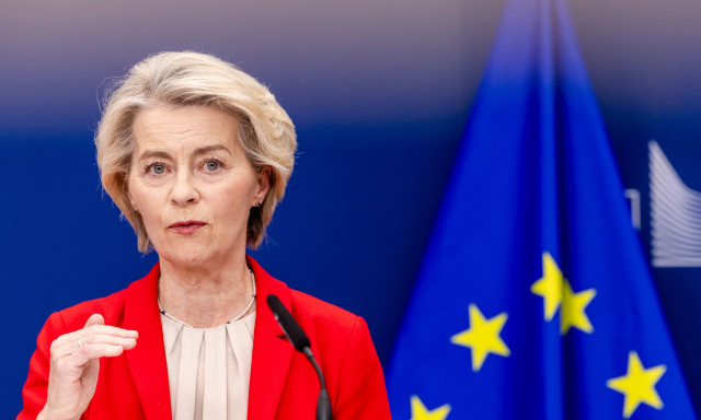 Ούρσουλα φον ντερ Λάιεν: Στο κενό η πρόταση μομφής κατά της ηγεσίας της στην Ευρωπαϊκή Επιτροπή