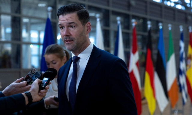 Σουηδία: Σάλος με τον γιο του Υπουργού Μετανάστευσης και τις επαφές του με εξτρεμιστές