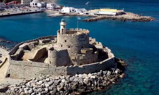 Σε έργα ανάδειξης του Φρουρίου του Αγίου Νικολάου στη Ρόδο προχωράει το υπουργείο Πολιτισμού