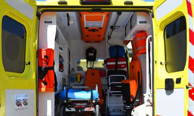 Μάνδρα: Οδηγός φορτηγού επιτέθηκε σε συνάδελφό του με σκεπάρνι για... τη σειρά προτεραιότητας