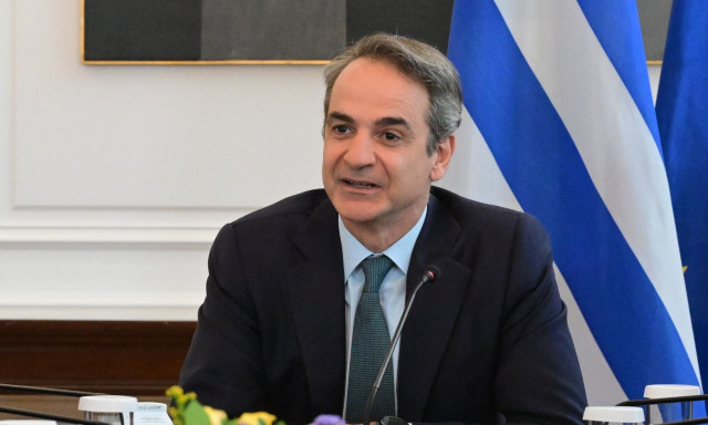 Μητσοτάκης: «Με την κάρτα εργασίας στον τουρισμό οι υπερωρίες αυξήθηκαν τον Μάιο κατά 1.000%»