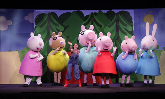 Η θεατρική παράσταση «Oι περιπέτειες της Πέππα» κάνει περιοδεία σε όλη την Ελλάδα!