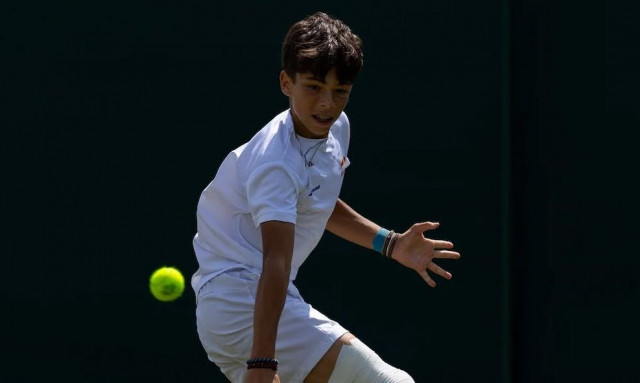 Ραφαήλ Παγώνης: Ο 13χρονος διεκδικεί τον τίτλο στο Wimbledon - Η ώρα και το κανάλι του τελικού!