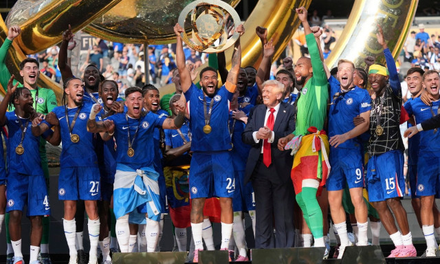 Παγκόσμιο Κύπελλο Συλλόγων: Ο Ντόναλντ Τραμπ παρέδωσε το τρόπαιο στην πρωταθλήτρια Τσέλσι