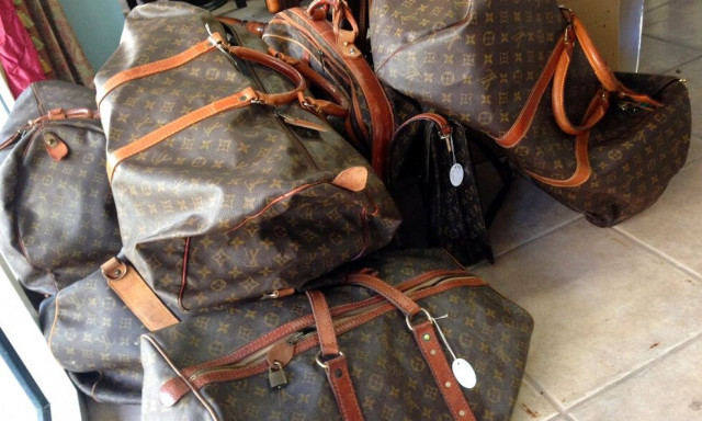 Οι «μαΐμού» τσάντες τελειοποιούνται και οι οίκοι πολυτελείας... τρέμουν