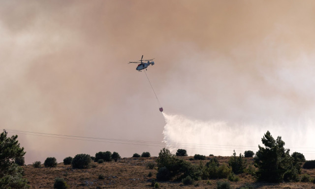 Φωτιά τώρα στην Αιτωλοακαρνανία - Κινητοποιήθηκαν 6 εναέρια μέσα