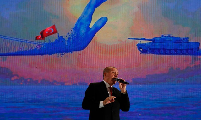 Πραξικόπημα του 2016 στην Τουρκία: Πώς ο Ερντογάν ισχυροποιήθηκε - Έλληνας στρατιωτικός εξηγεί