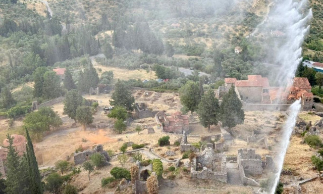 Άσκηση ετοιμότητας στον αρχαιολογικό χώρο Μυστρά που διαθέτει πλήρες σύστημα πυρόσβεσης