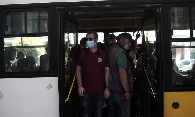 Καύσωνας και δημόσιες συγκοινωνίες: Αφόρητες οι συνθήκες χωρίς κλιματισμό