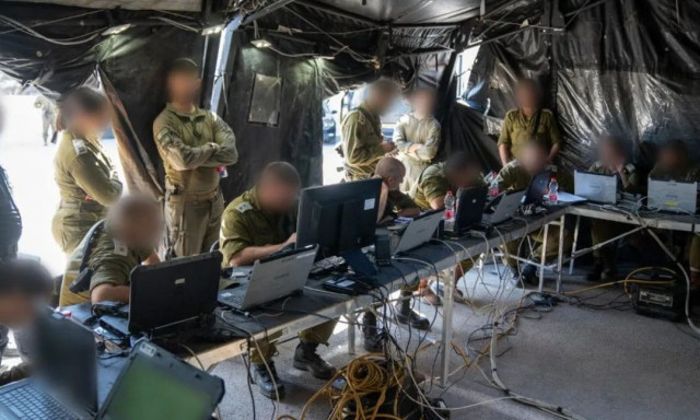 Σοκ και δέος από τα ισραηλινά χτυπήματα στη Συρία - Προειδοποίηση Νετανιάχου - Βίντεο