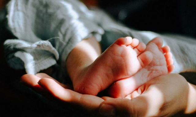 Τραγωδία στη Χαλκιδική: Αγοράκι 13 μηνών πνίγηκε από το φαγητό