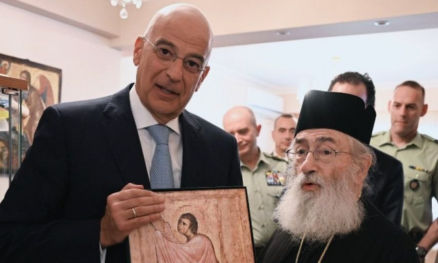 «Αμέριστη στήριξη στη Μονή Σινά» - Συνάντηση του Νίκου Δένδια με τον Αρχιεπίσκοπο της Μονής