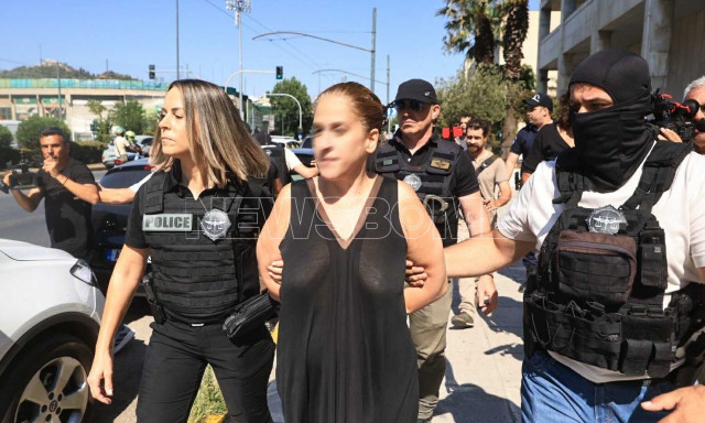 Αγία Παρασκευή: «Διάλεξα τον καλύτερο μπαμπά για τα παιδιά μου», το σκίτσο που «πρόδωσε» την 43χρονη